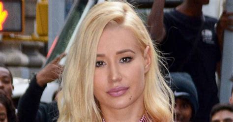 iggy azalea nude leaks|Iggy Azalea Speaks Out After Topless Photo Leak